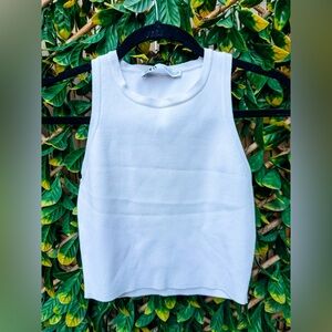🔹4/$25- Zara Ribbed Scoopneck Sleeveless Crop Tank‎